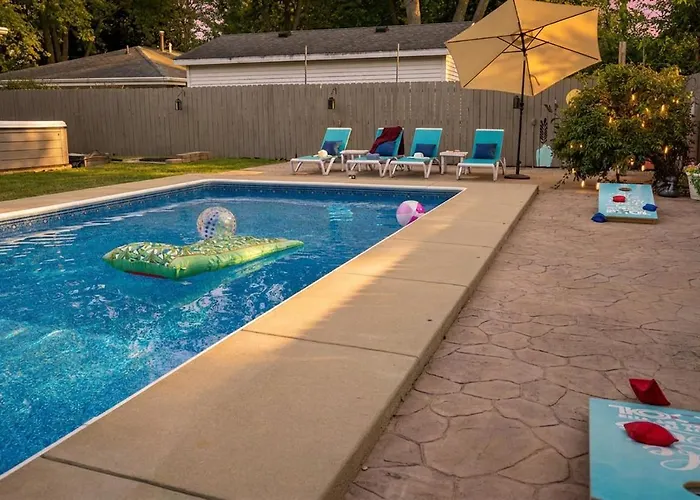 Location Hot Tub Heated Pool Digital Game Table Normal